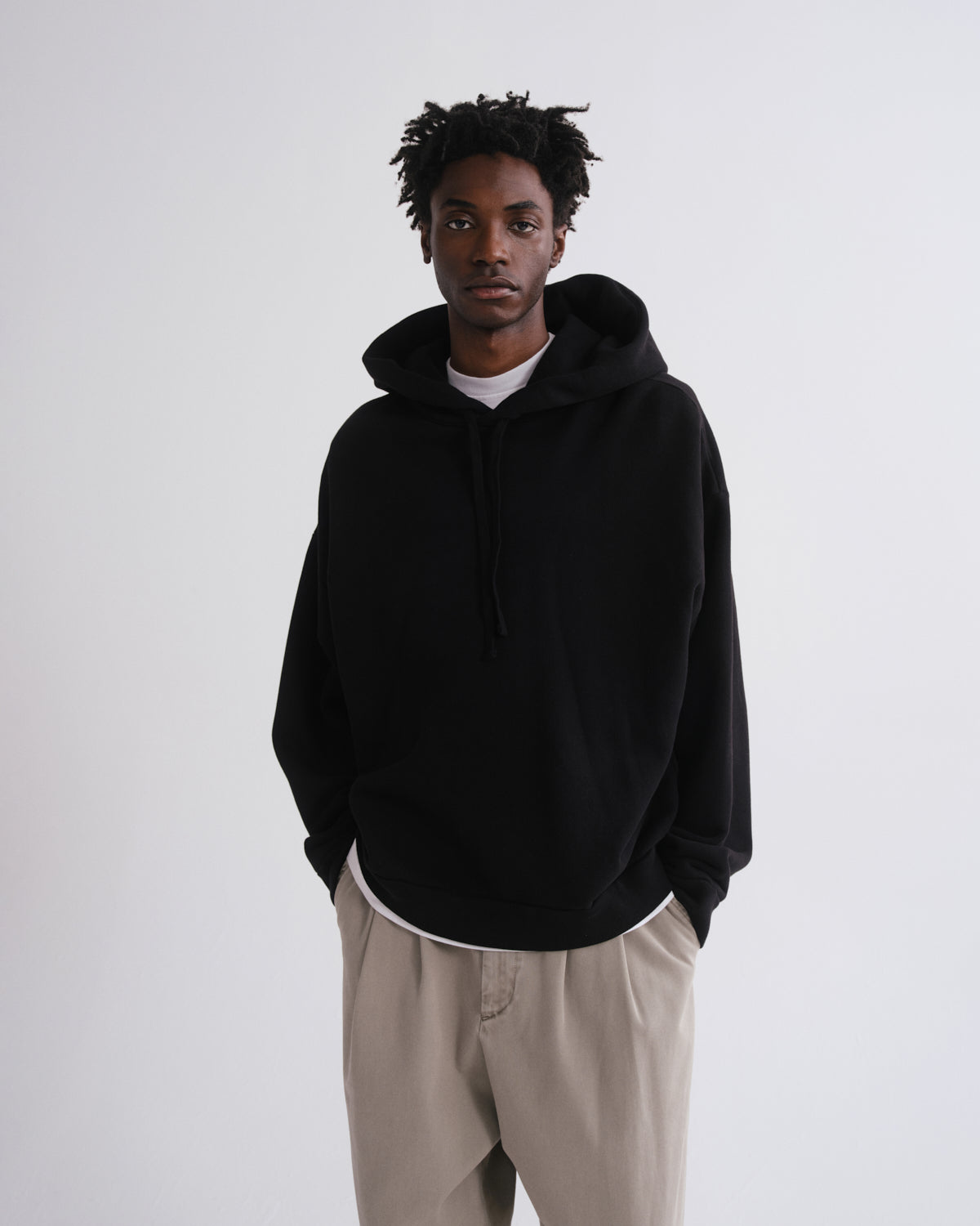Men Salford Hoodie in Black - Agolde