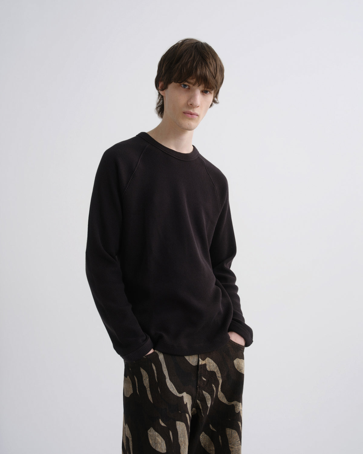 Men Payson Waffle Tee in Black - Agolde