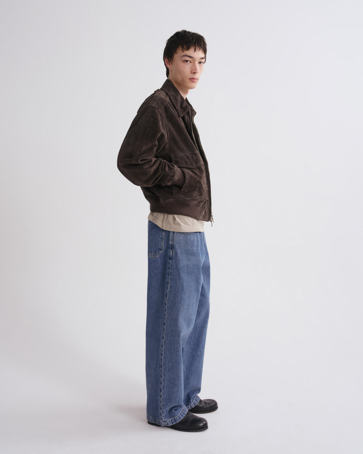 Men Emil Bomber in Seal Brown - Agolde