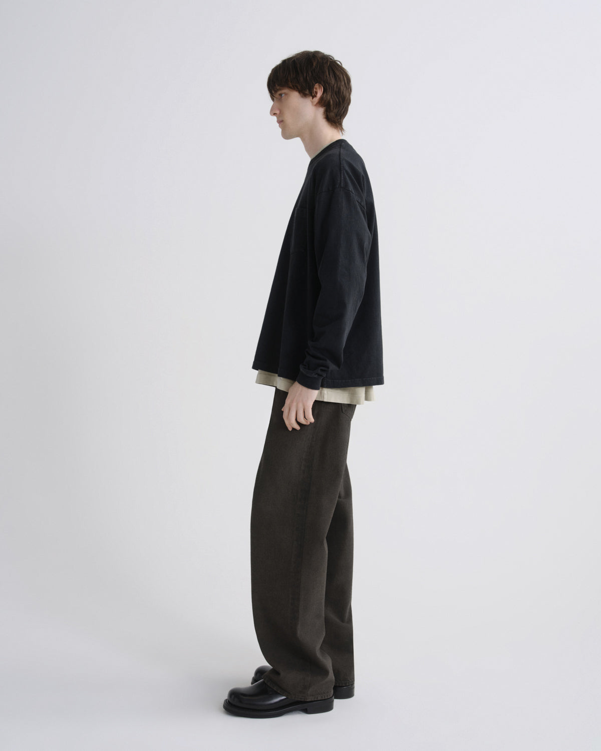 Men Lucan Long Sleeve Tee in Washed Black - Agolde