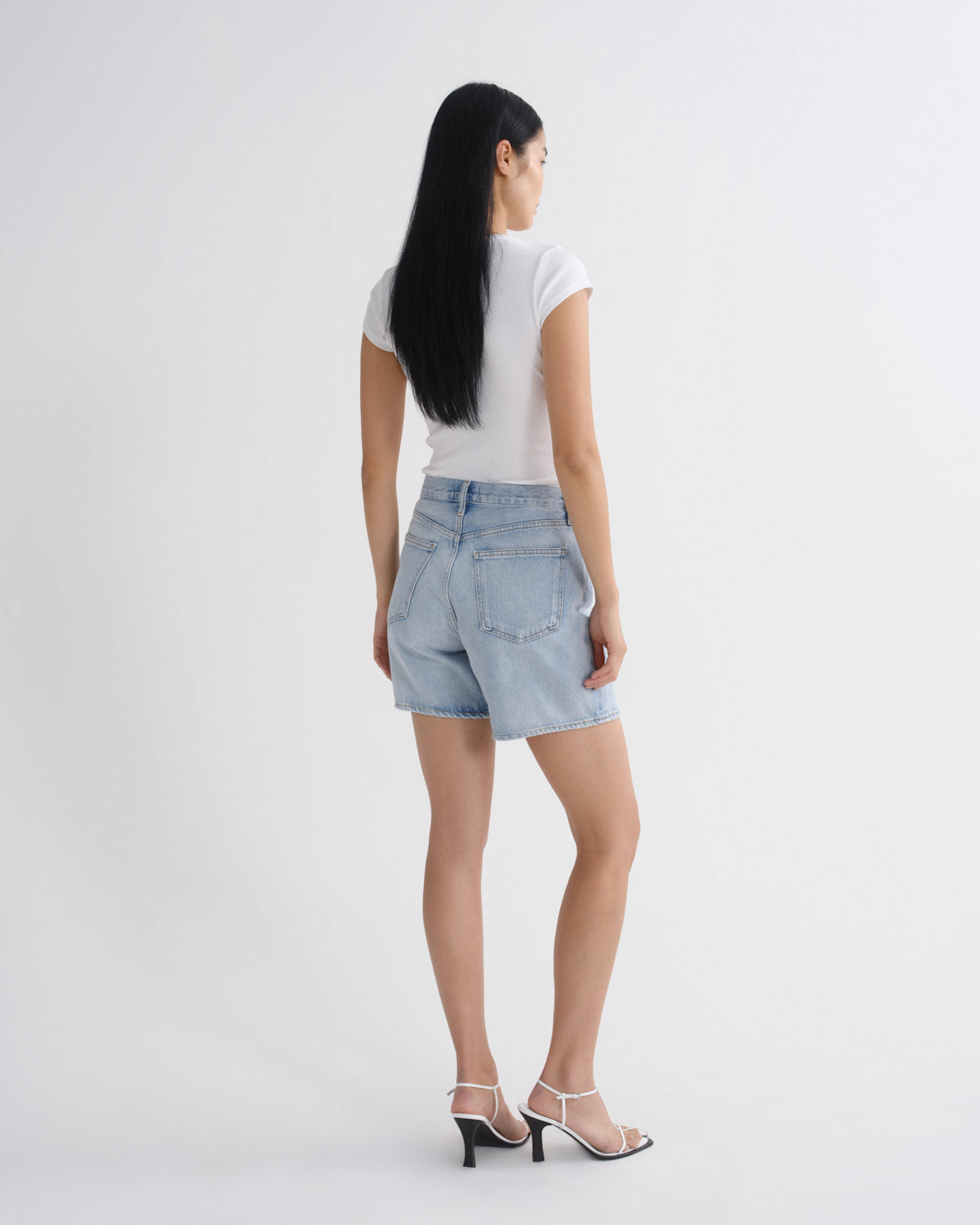 Women Dame Short High Rise Baggy in Convert - Agolde