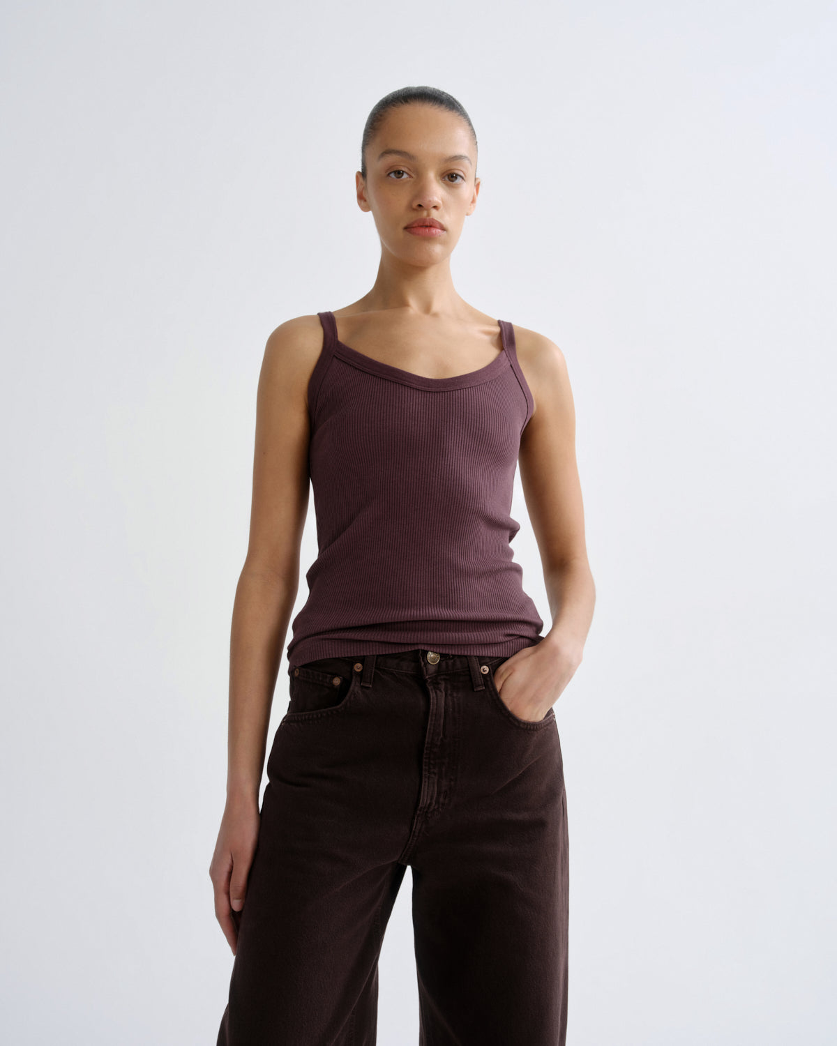 Women Jordan Tank in Moyer - Agolde