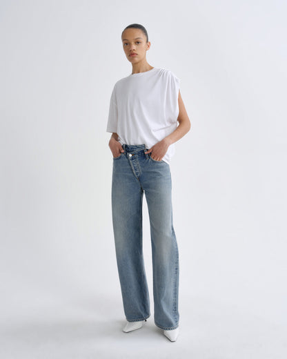Women Roma T Shirt in White - Agolde