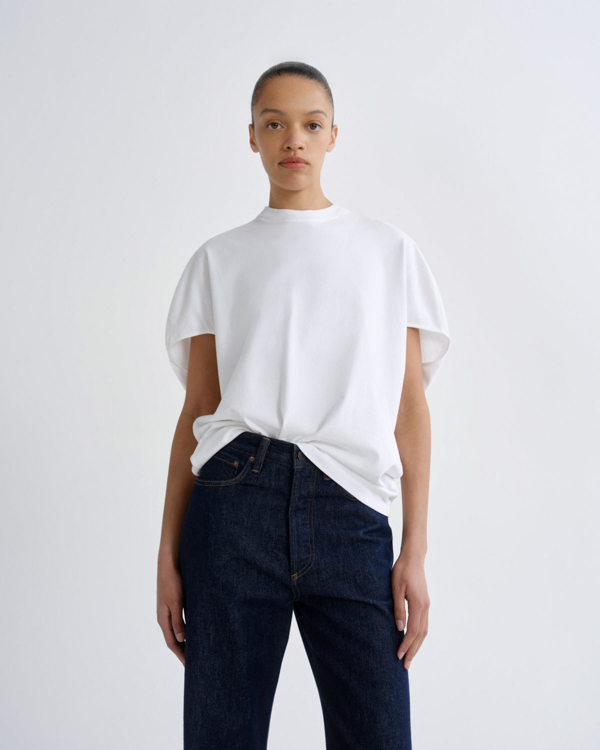Women Souline Mock Neckk Cocoon Tshirt in White - Agolde