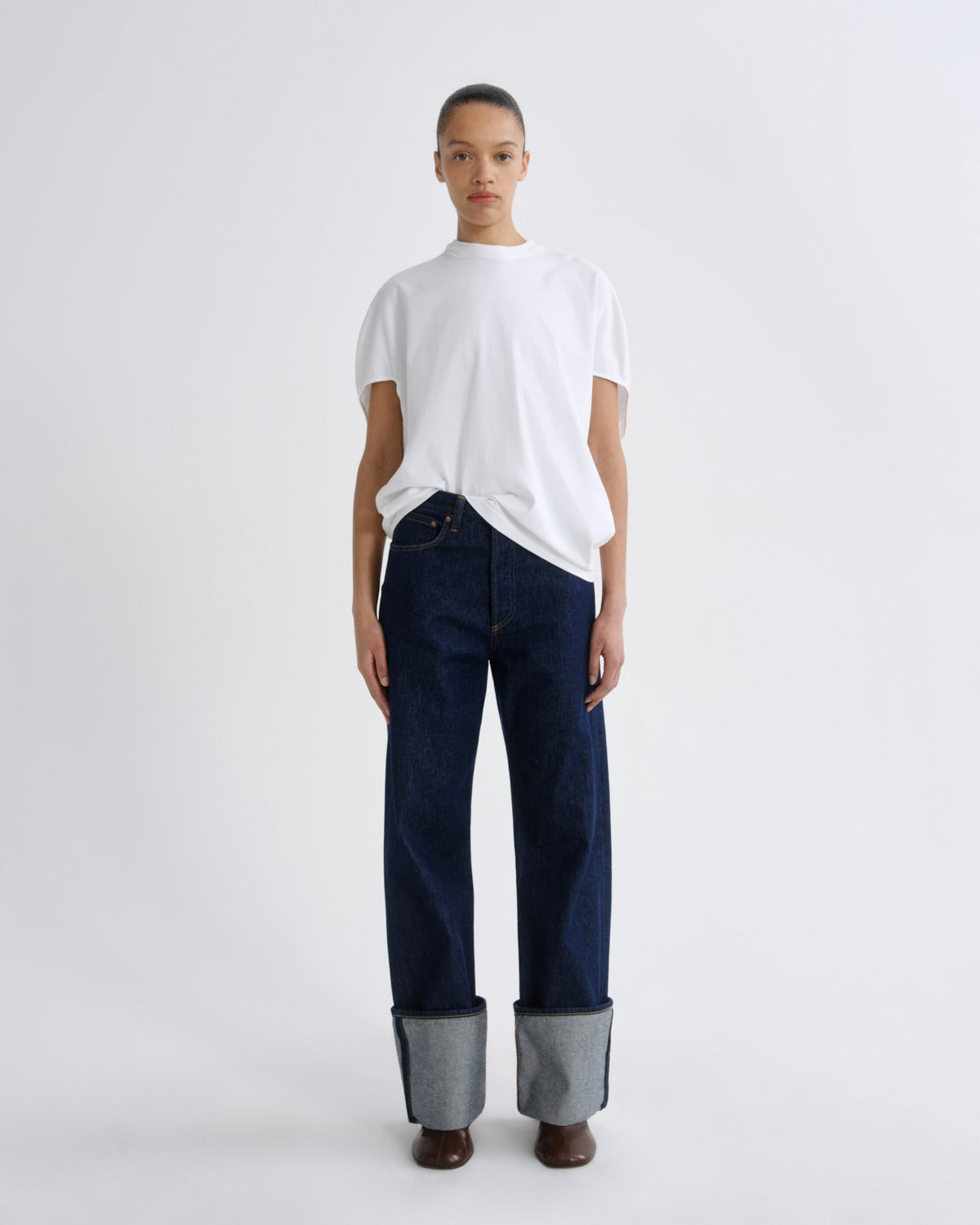 Women Souline Mock Neckk Cocoon Tshirt in White - Agolde