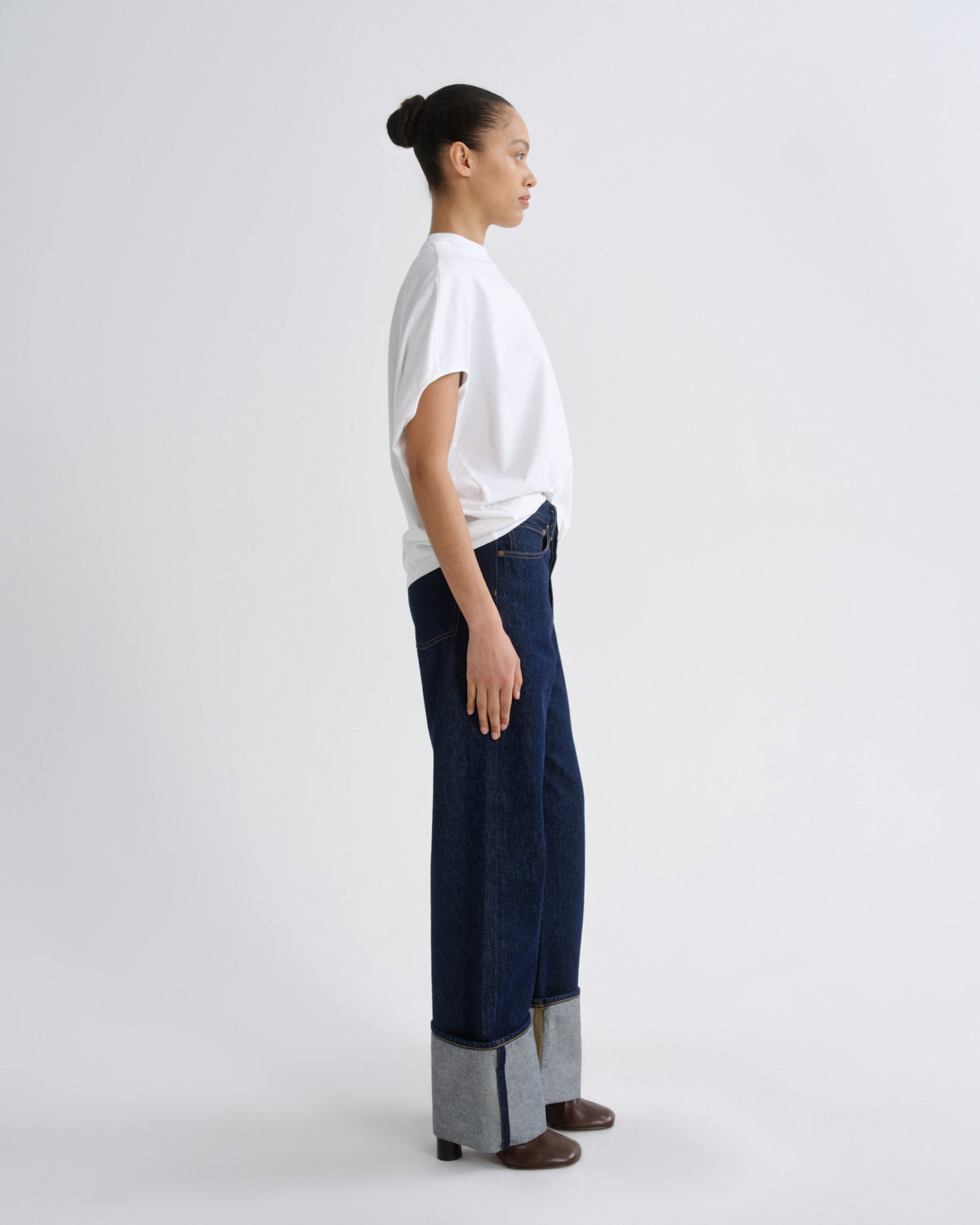Women Souline Mock Neckk Cocoon Tshirt in White - Agolde