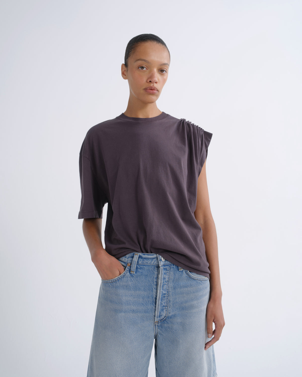 Women Roma T Shirt in Shade - Agolde