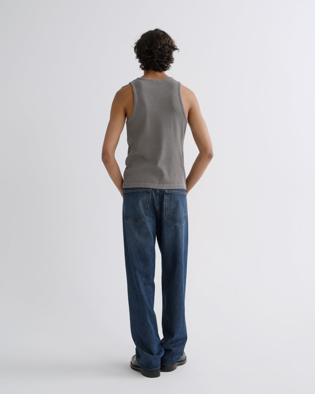 Men Viggo Rib Tank in Pewter - Agolde