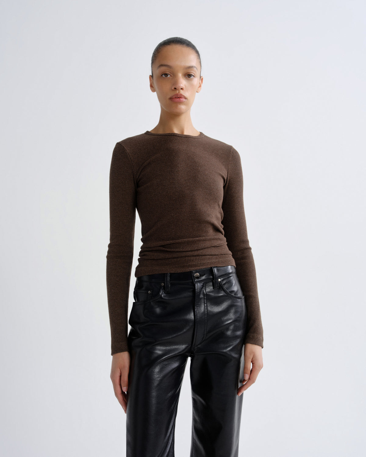 Women Delphi Slim Tee in Lizard - Agolde