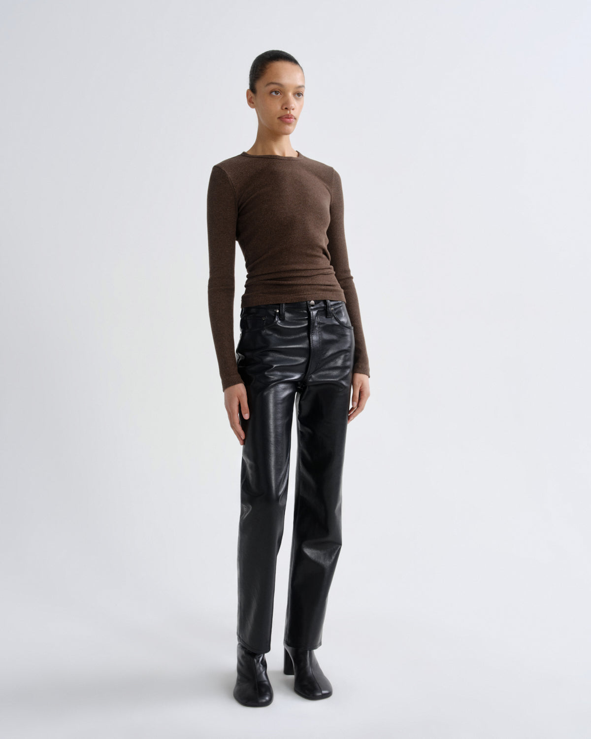 Women Delphi Slim Tee in Lizard - Agolde