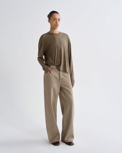 Women Sasha Long Sleeve Boyfriend Tee in Loam - Agolde